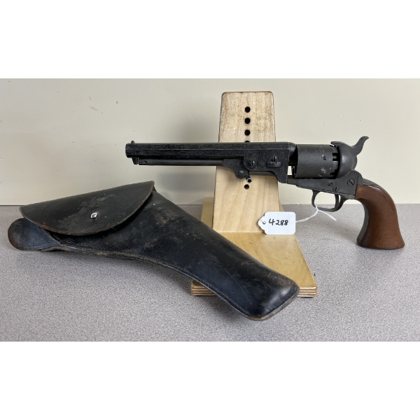 METAL TOY NAVY REVOLVER - NO PAL REQUIRED