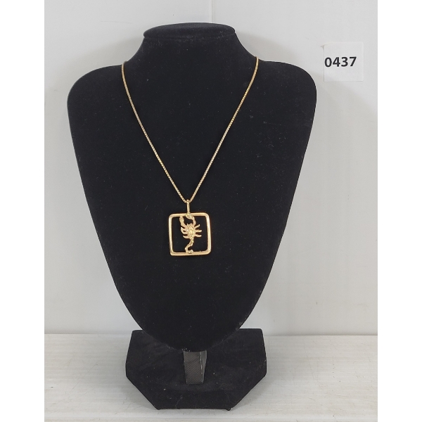 VENETIAN BOX CHAIN W/ 10K GOLD SCORPION PENDANT