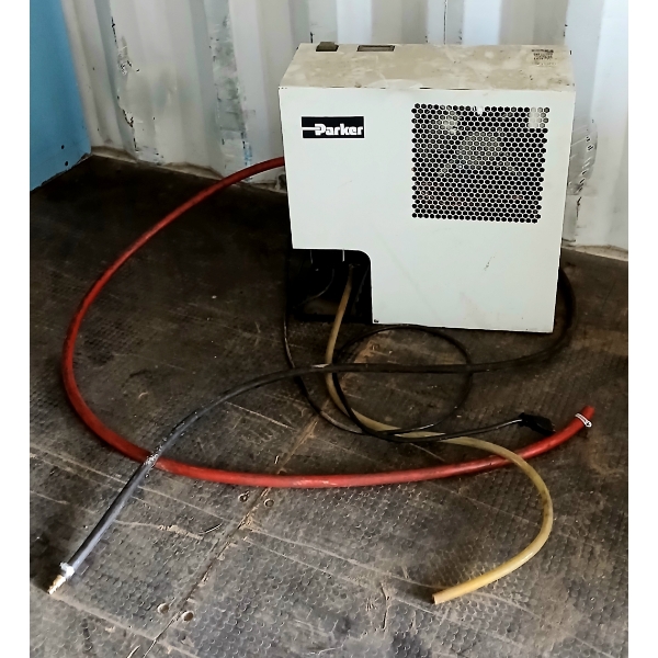 PARKER REFRIGERATED COMPRESSED AIR DRYER