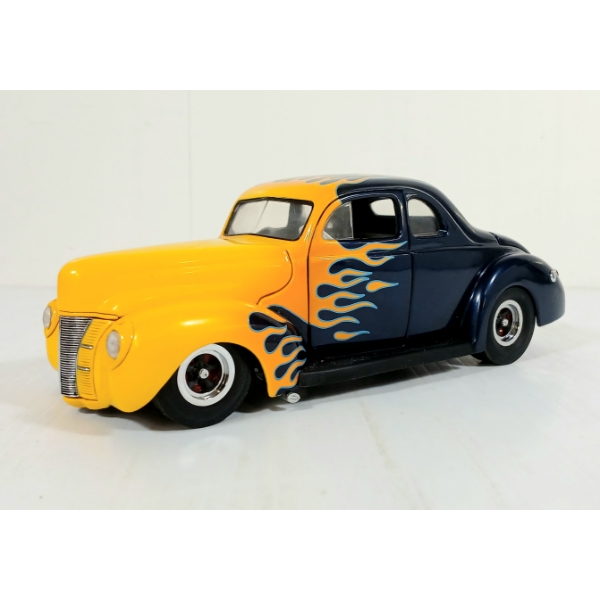 DANBURY MINT DIECAST 1940 FORD HOT ROD MODEL