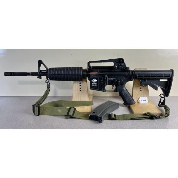 COMBAT MACHINE COMPLETE AEG IN 6MM AIR SOFT 