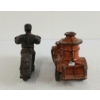 Image 5 : LOT OF 2 - CAST IRON FIRE TRUCK & MOTORCYCLE