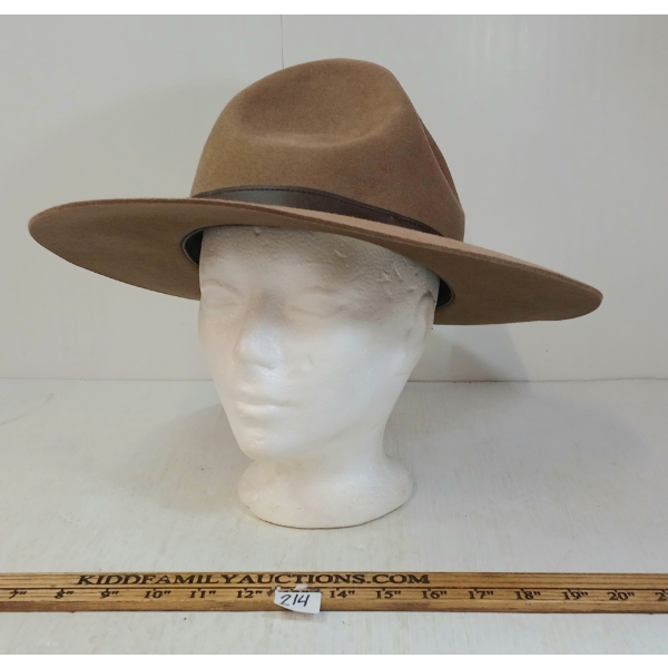 RCMP HAT - CANADIAN LEATHERCRAFT