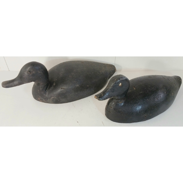 LOT OF 2 - VINTAGE DECOY DUCKS