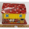 Image 5 : MARX TIN LITHO BARN W/ QTY OF ANIMALS