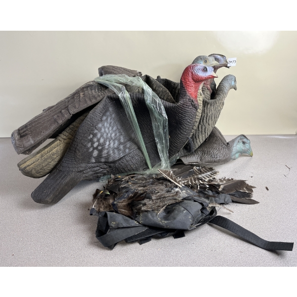 LOT OF 9 - TURKEY DECOYS 