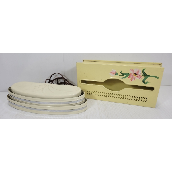 LOT OF 2 - PORTABLE ELECTRIC CLAM STYLE LAMP & PAINTED METAL TISSUE BOX