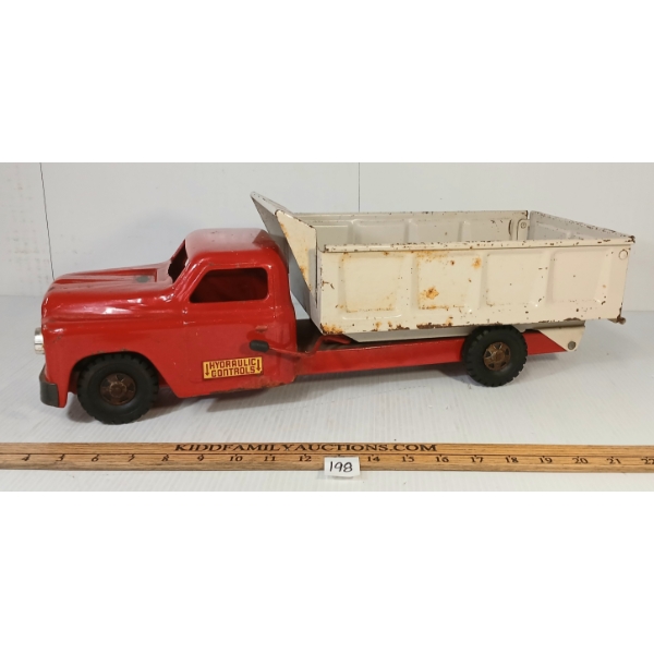 STRUCTO PRESSED STEEL HYDRAULIC DUMP TRUCK