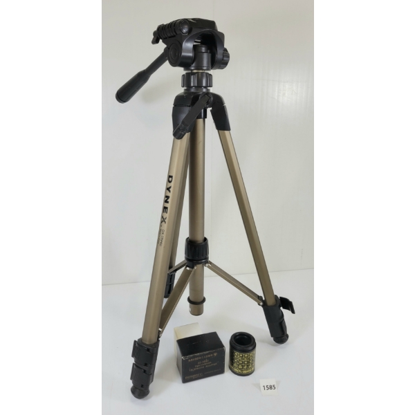 LOT OF 2 - BAUSCH & LOMB DISCOVERER TELEPHOTO ADAPTER & DYNEX DX-TRP60 TRIPOD