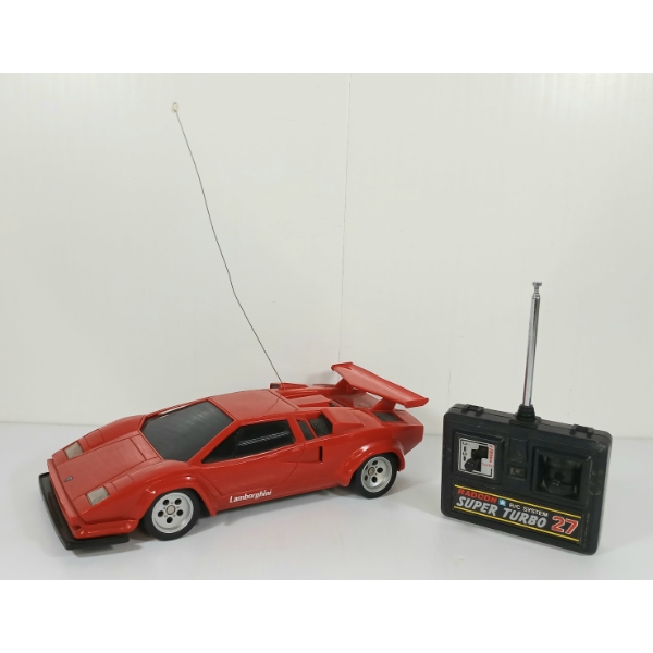 COUNTACH 5000 LAMBORGHINI REMOTE CONTROL CAR W/ REMOTE