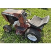 Image 2 : WHEEL HORSE LAWN TRACTOR - MODEL C-105 