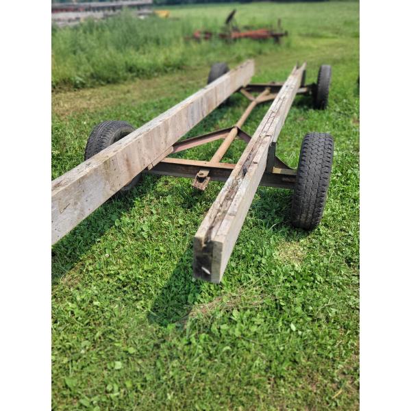 WAGON FRAME WITH BEAMS