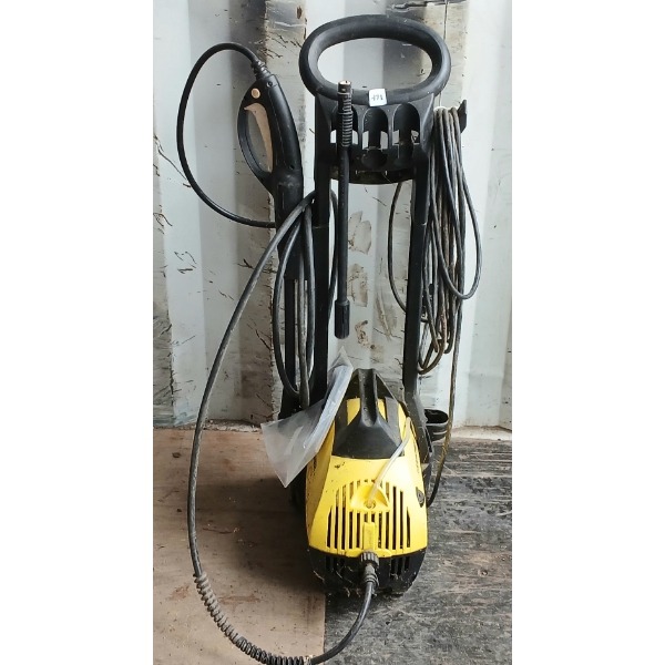 KARCHER 320 PRESSURE WASHER