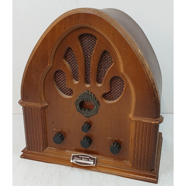 MAGNASONIC COLLECTOR'S EDITION RADIO