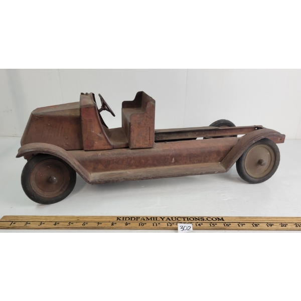 1925 PRESSED STEEL AMERICAN NATIONAL GIANT CHEMICAL FIRE TRUCK