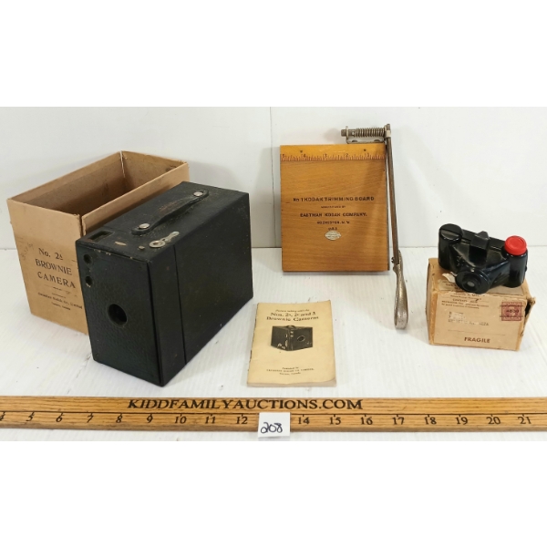 LOT OF 3 - KODAK TRIMMING BOARD, BROWNIE CAMERA & CANDID CAMERA