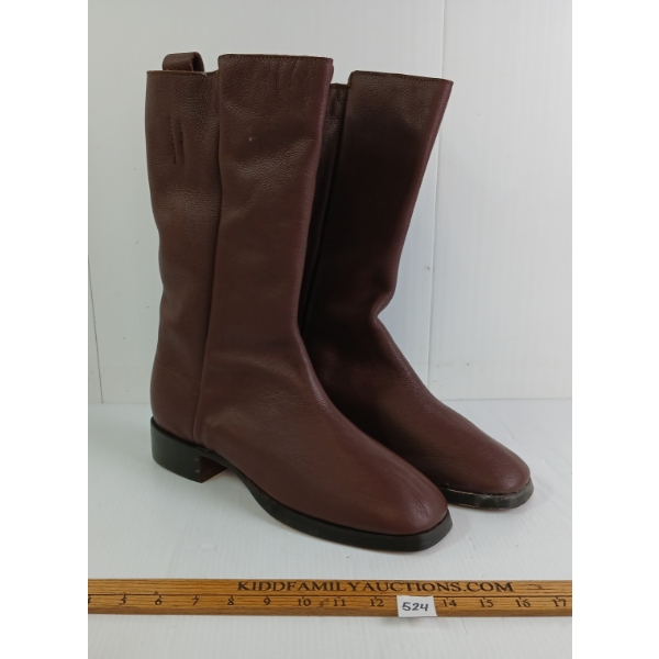 PAIR OF MEN'S SQUARE TOE BROWN LEATHER BOOTS