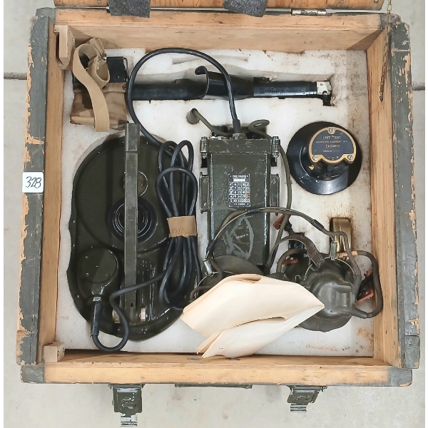 BRITISH ARMY MINE 4C DETECTOR KIT