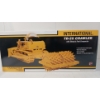 Image 8 : 1ST GEAR CONSTRUCTION PIONEERS DIECAST INTERNATIONAL TD-25 CRAWLER