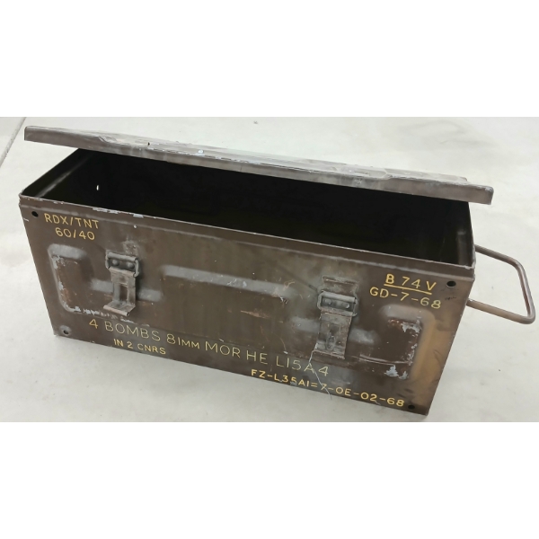 JOB LOT - MISC MILITARY MAGS & CRATE