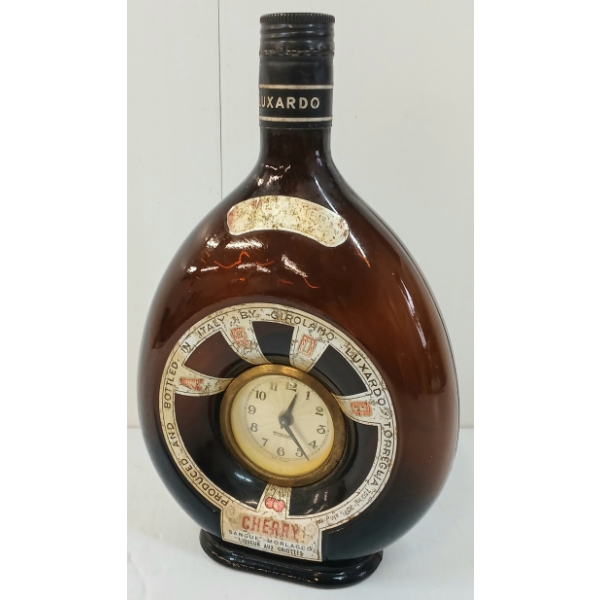 GIROLAMO LUXARDO CHERRY LIQUEUR BOTTLE CLOCK - CIRCA 1960's