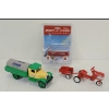 Image 2 : LOT OF 3 - ERTL DIECAST '31 HAWKEYE TRUCK,  HALLMARK '55 MURRAY TRACTOR & RADIO FLYER WAGON