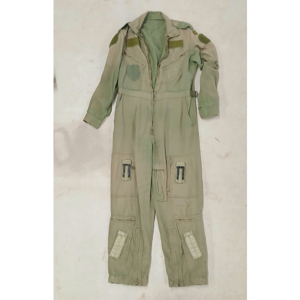 LOT OF 2 - CDN ARMY JUMPSUITS