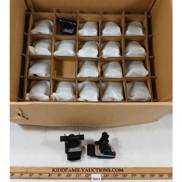 LOT OF 21 - HITACHI AIR FLOW SENSORS