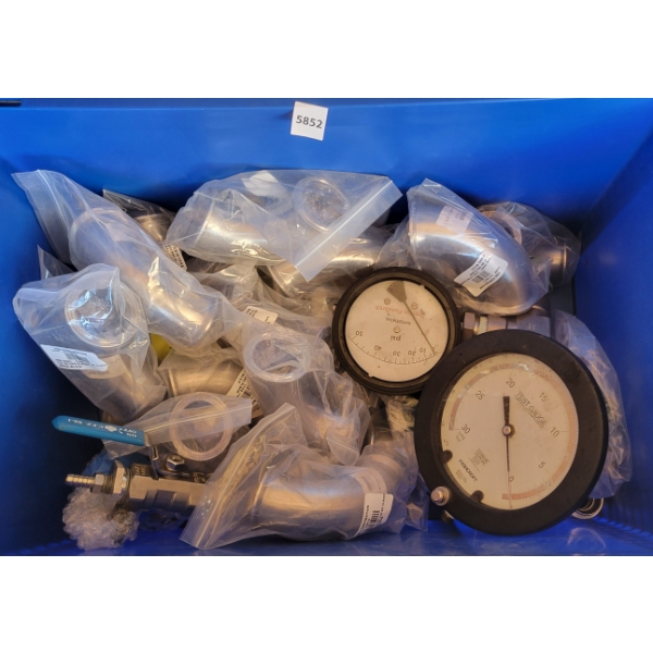 JOB LOT - 90 DEGREE ELBOW CLAMPS, TEST GAUGES AND RELEASE VALVES