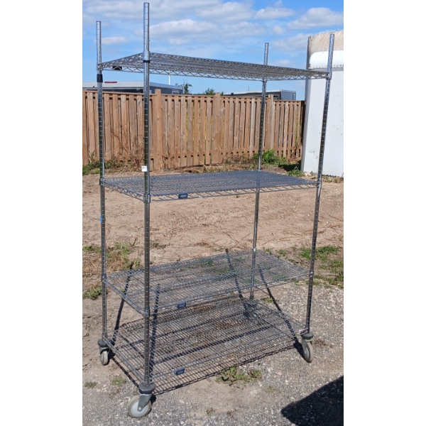 U-LINE WIRE SHELF UNIT W/ WHEELS