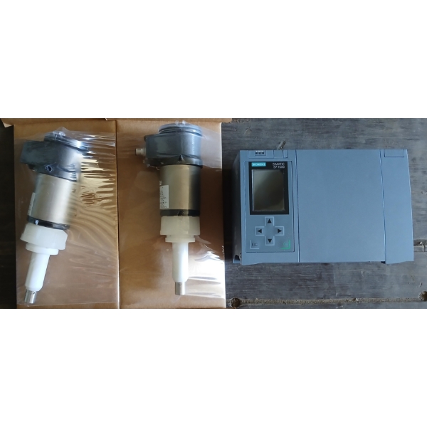 LOT OF 3 - CONDUCTIVITY METERS & SIEMENS SIMATIC S71-1500 - AS NEW