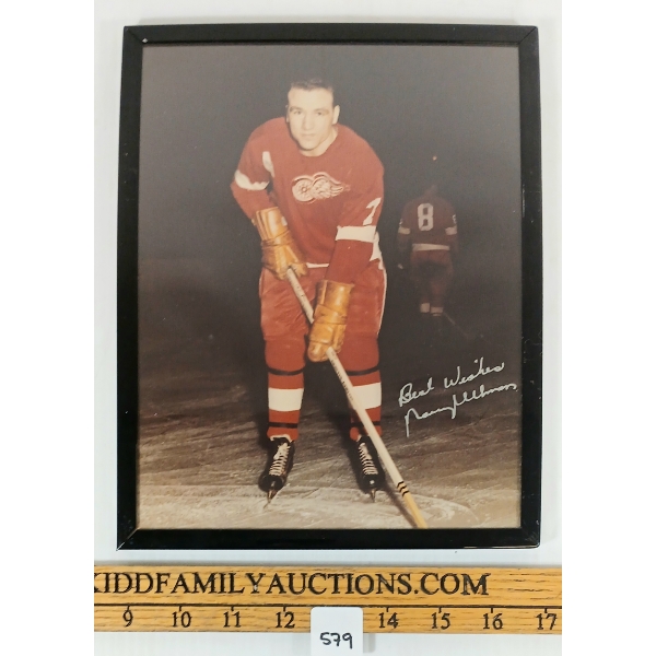 NORM ULLMAN AUTOGRAPHED PHOTO - FRAMED 