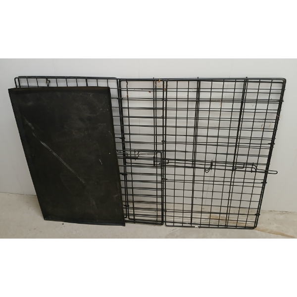 DOG TRAINING CRATE