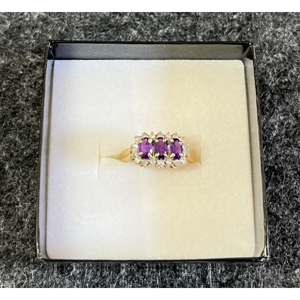 WOMEN'S 14K GOLD RING W/ AMETHYST & DIAMOND