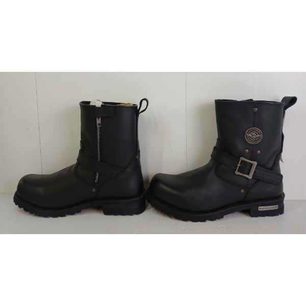 PAIR OF MILWAUKEE LEATHER MEN'S BOOTS