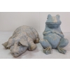 Image 2 : LOT OF 2 - CEMENT PIG & FROG GARDEN STATUES