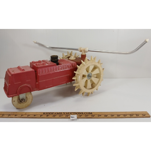 MELNOR METAL FIRE TRUCK TRAVELING SPRINKLER