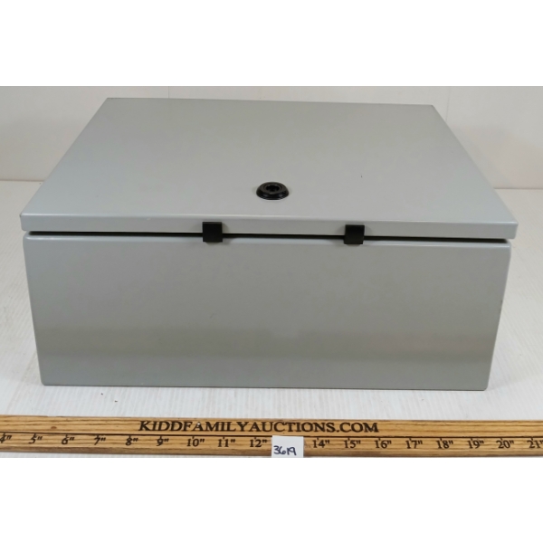 UNKNOWN STORAGE CONTAINER