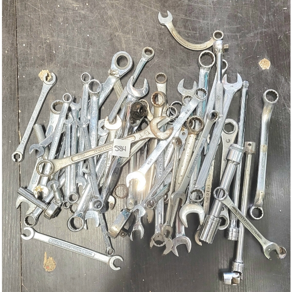 QTY OF COMBINATION WRENCHES - INCL METRIC & IMPERIAL