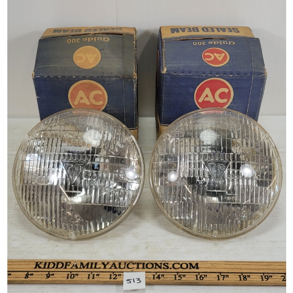 LOT OF 2 - AC GUIDE 300 SEALED BEAMS
