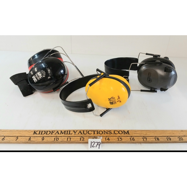 LOT OF 3 - LD & PELTOR HEARING PROTECTIVE HEADPHONES