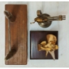 Image 6 : LOT OF 3 - AMMO DISPLAY TRENCH ART, STIRLING ENGINE GATLING GUN MODEL & BRASS PROPELLER