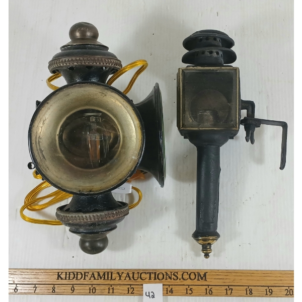 LOT OF 2 - EARLY AUTOMOTIVE / CARRIAGE LANTERNS
