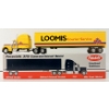 Image 4 : PETERBILT 379 DIECAST CONVENTIONAL SEMI TRUCK MODEL - LOOMIS COURIER SERVICE