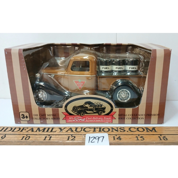 LIBERTY CLASSICS 1950'S FORD CAMION CANADIAN TIRE TRUCK DIECAST MODEL