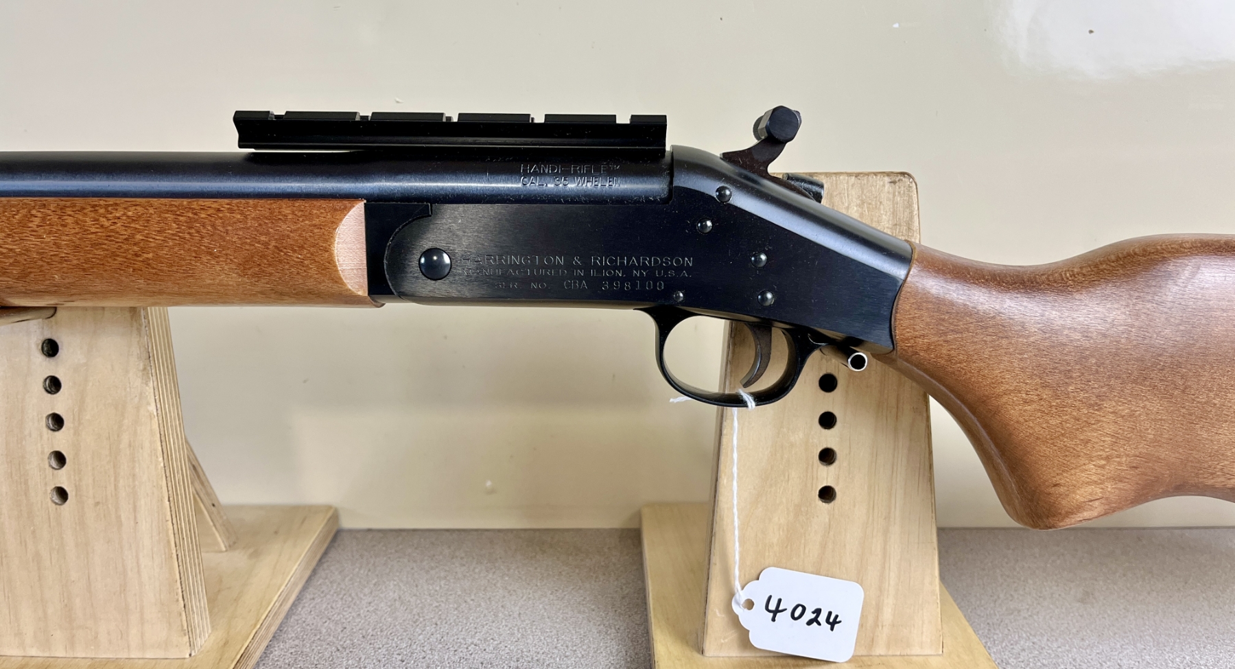 HARRINGTON & RICHARDSON HANDI RIFLE IN .35 WHELEN