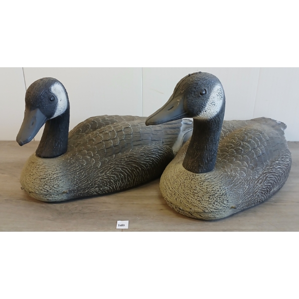 LOT OF 2 - CANADIAN GEESE DECOYS 