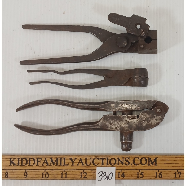 LOT OF 3 - VINTAGE BULLET MOULDS - INCL .44WCF