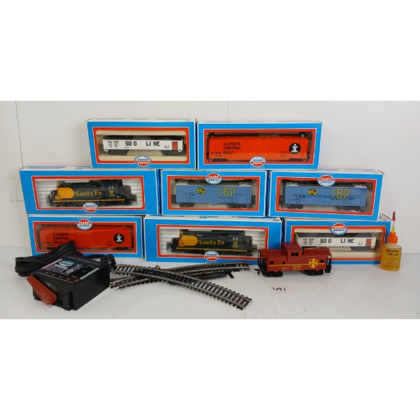 JOB LOT - RC MODEL TRAINS W/ TRACKS