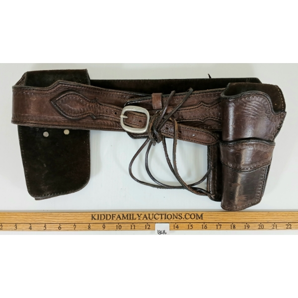 LEATHER CARTRIDGE BELT W/ HOLSTERS